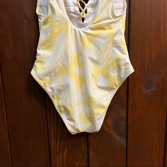 L.A.Hearts Yellow White Palm Leaves Tropical Print Lace Up One Piece Swimsuit - Picture 6 of 7